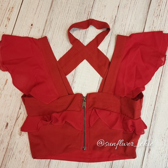 [NEW] Nasty Gal Choker Flutter Sleeve Halter Crop Top - Picture 13 of 14